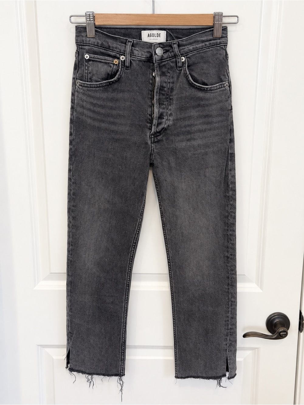 AGOLDE Riley High Rise Straight Crop Jeans Size 24 Charcoal Black Raw Hem
